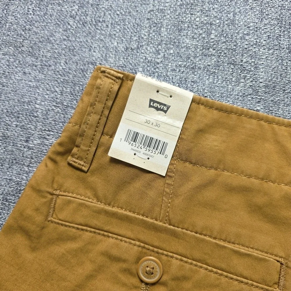 Levis